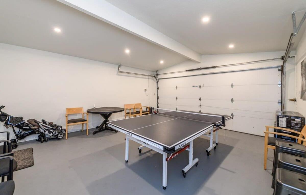 Spacious Disneyland 5 Bedroom 4 Bath House With Game Room Анахайм Екстериор снимка